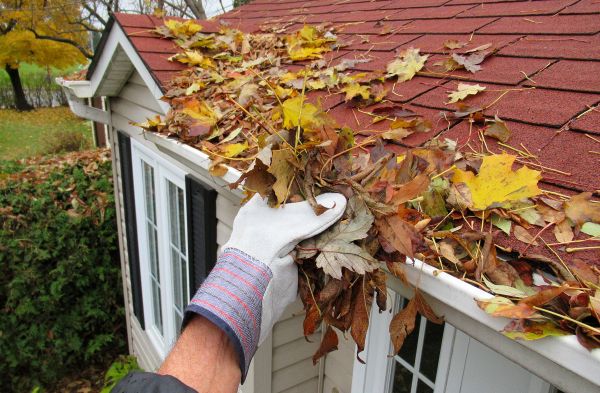 Rain Gutter Cleaning Service in Westlake